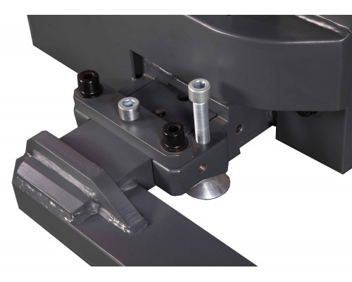 Самоходный штабелер ES15 Li-Ion FTX600 EPS-PL 680×1150