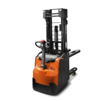 Электрический штабелер Toyota SWE145 (Исполнение с защитой от коррозии)