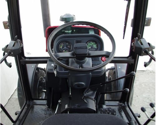 Трактор BELARUS-320.5