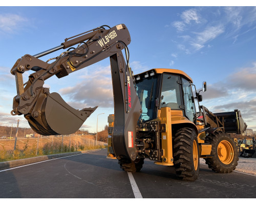 Экскаватор - погрузчик WLB468